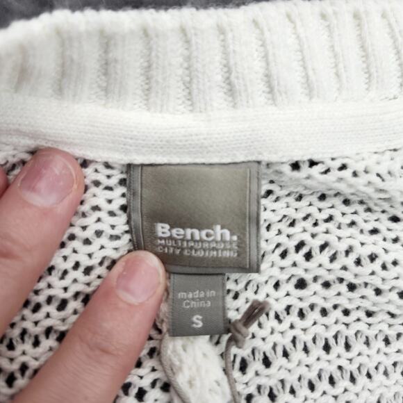 Bench Urban Wear Womens Bat Wing Loose Knit Cardigan White Size Small - Picture 3 of 11